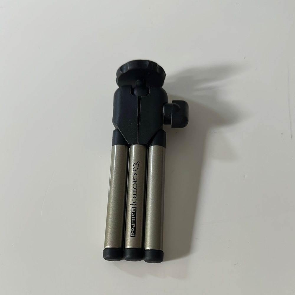 Giottos Black and Gold Camera Tripod